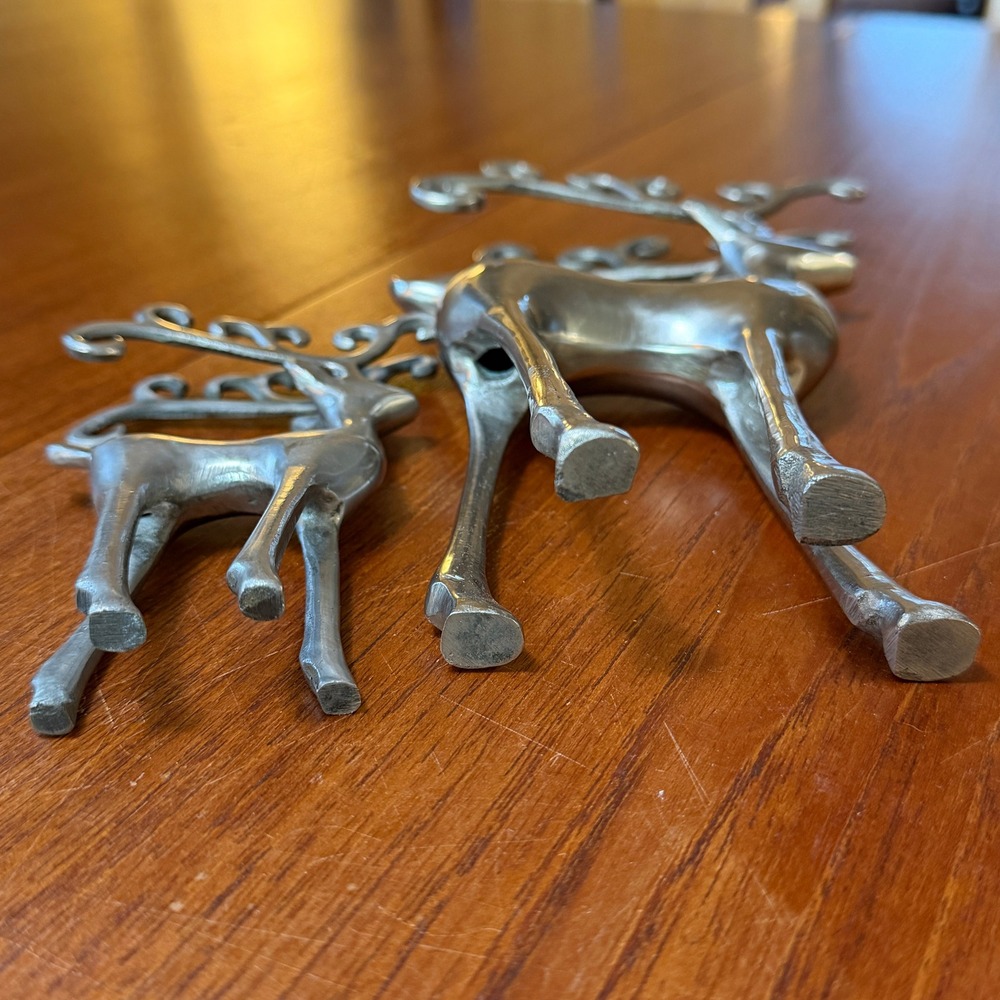 Vintage Christmas Brushed Heavy Metal Scroll Antler Reindeer Figurines Set of 2 - Picture 5 of 6
